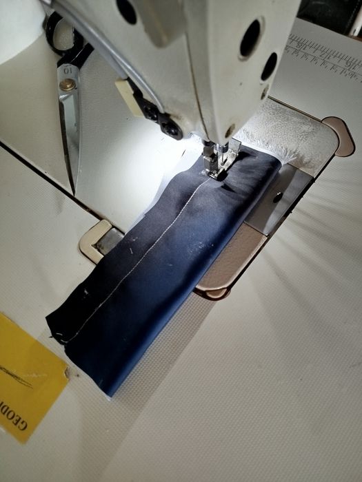 Mașina cusut liniara/surfilat/wiubardek/boiler aburi cu doua posturi