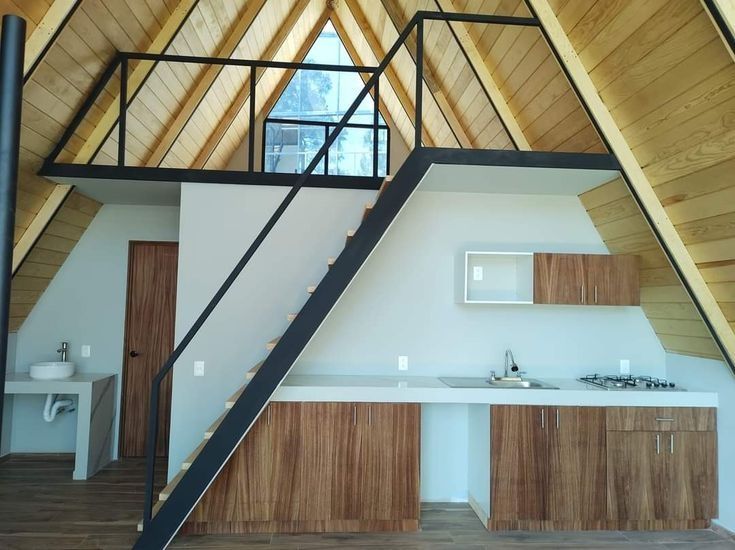 Doriți o casa din lemn, o cabana, un foișor sau o casuta de vacanta,,,