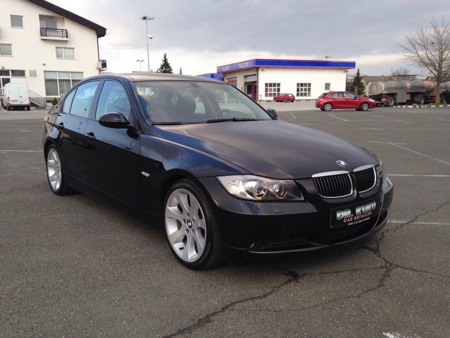 Dezmembrez bmw 320 d e90 2007