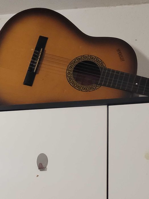 Китара в добро състояние