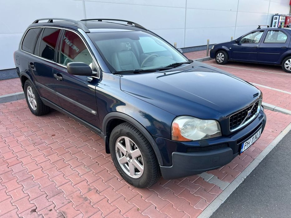 Volvo Xc 90 ---  3950aeuro