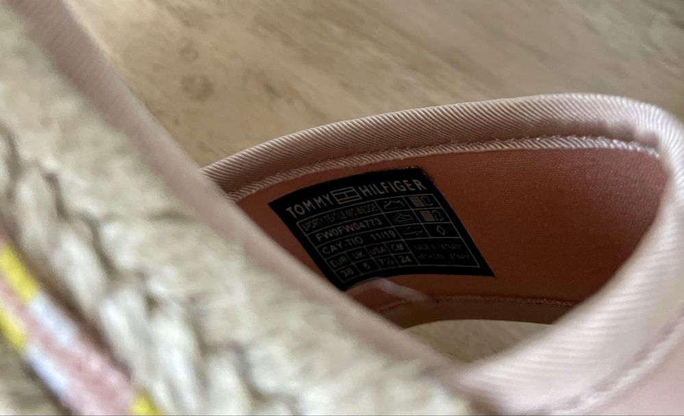 Сандали на платформа Tommy Hilfiger