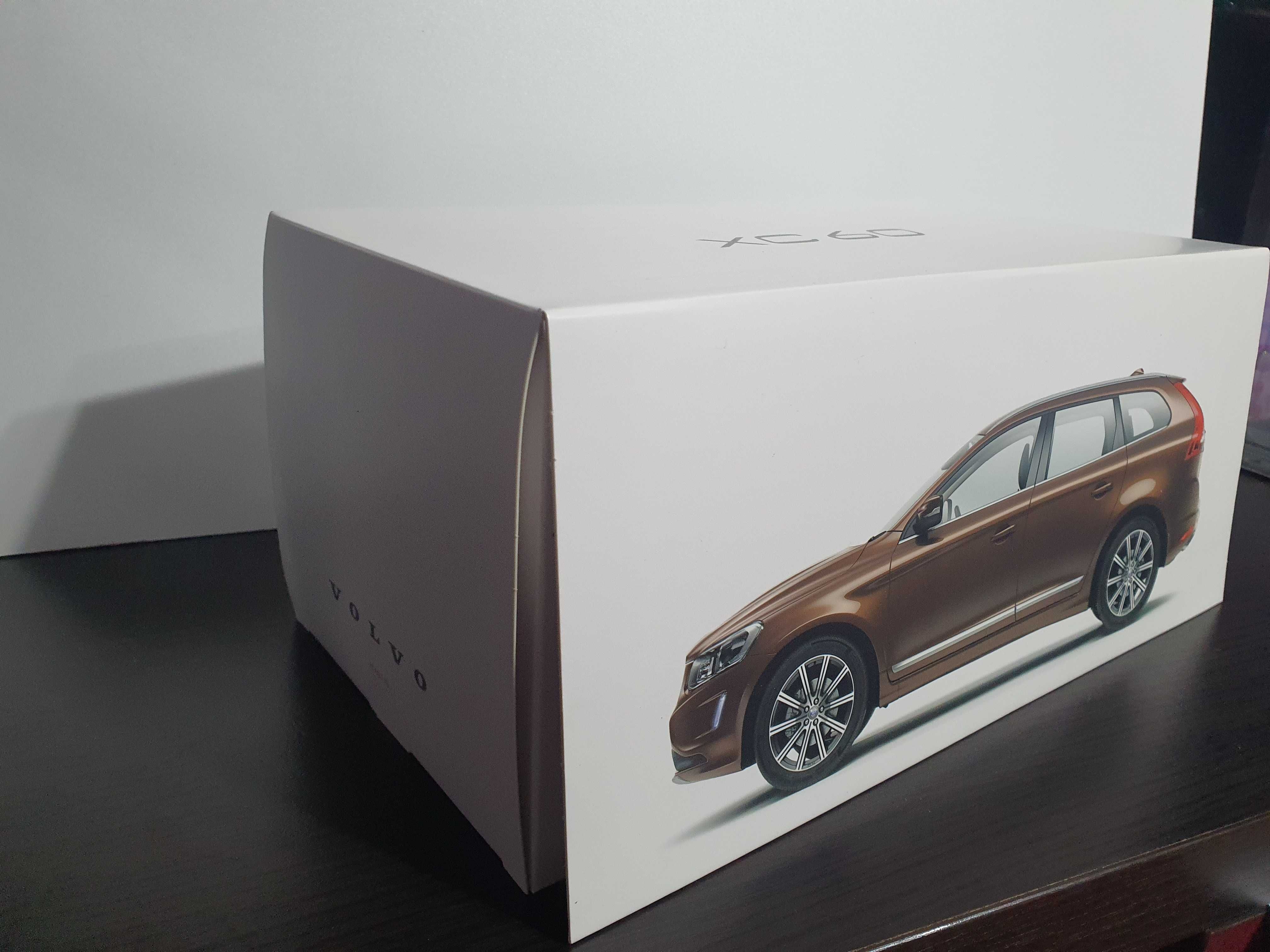Умален модел VOLVO XC60 мащаб 1:18