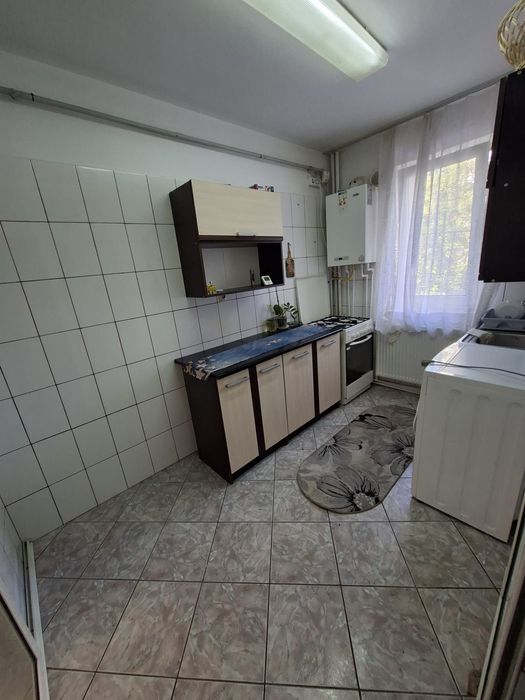 Închiriez apartament în Tătărași