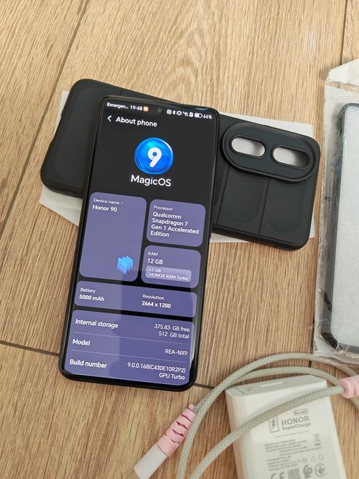 Vand telefon Honor 90