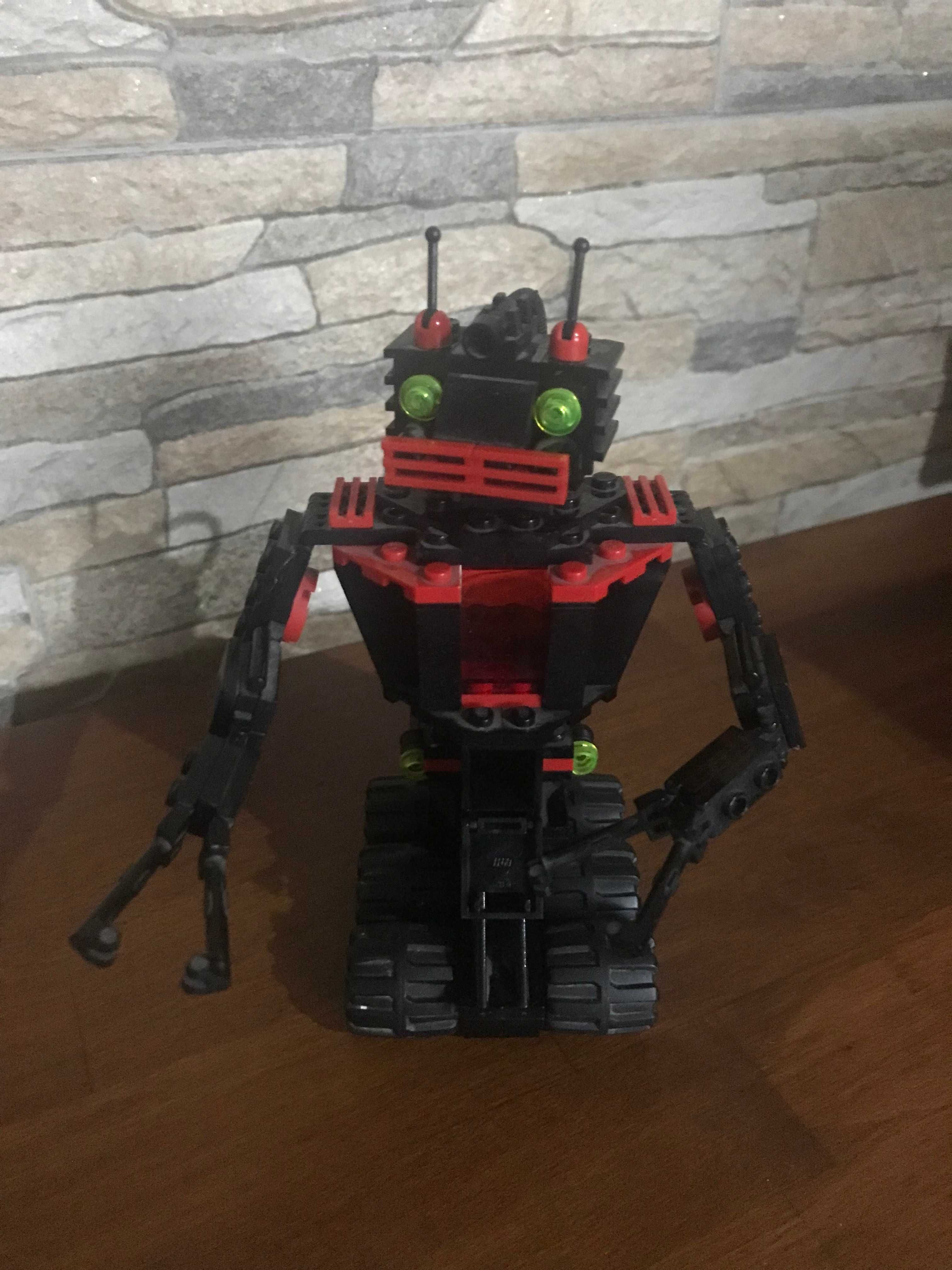 Robot LEGO tehnic model clasic