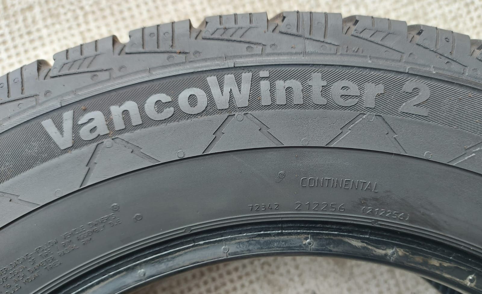 Set 2buc 205/65 R16C Continental VancoWinter 2 M+S iarnă