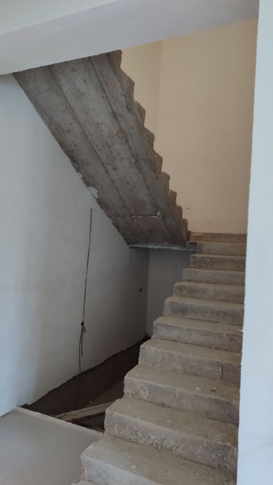 Катедж типдаги 2 этажли уй