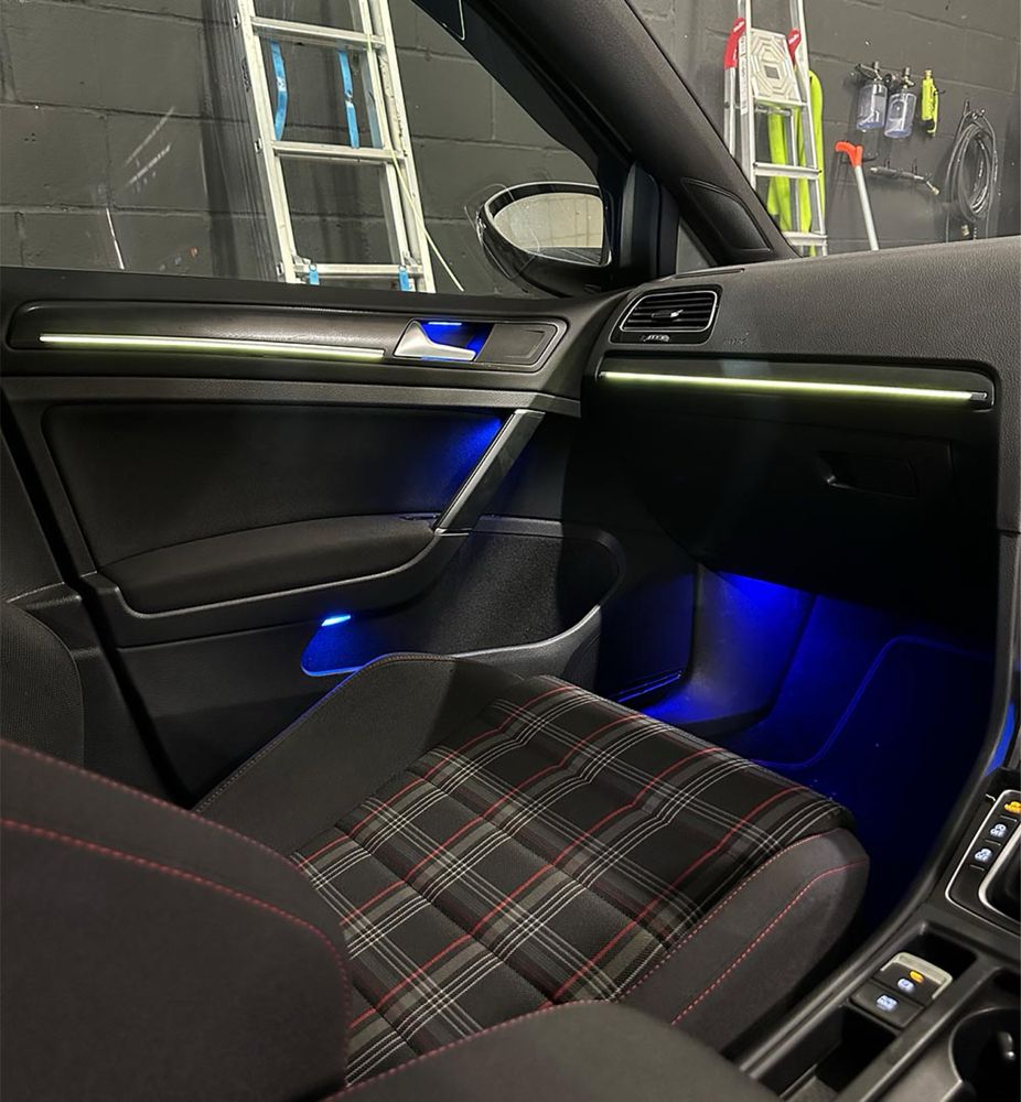 Montaj ambientale led si insonorizari Auto