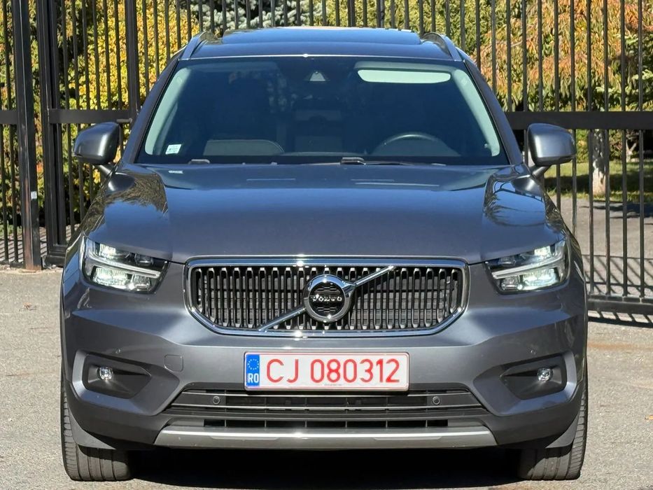 Volvo XC 40 2,0D-190cp -4x4 -2019 - Automat -Panoramic - LED -Sirocol - incalzire