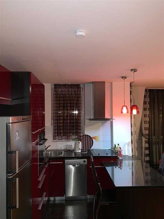 Дава се под наем Двустаен апартамент в Бургас, Център - 56 кв.м за 219.3 € - Снимка #3