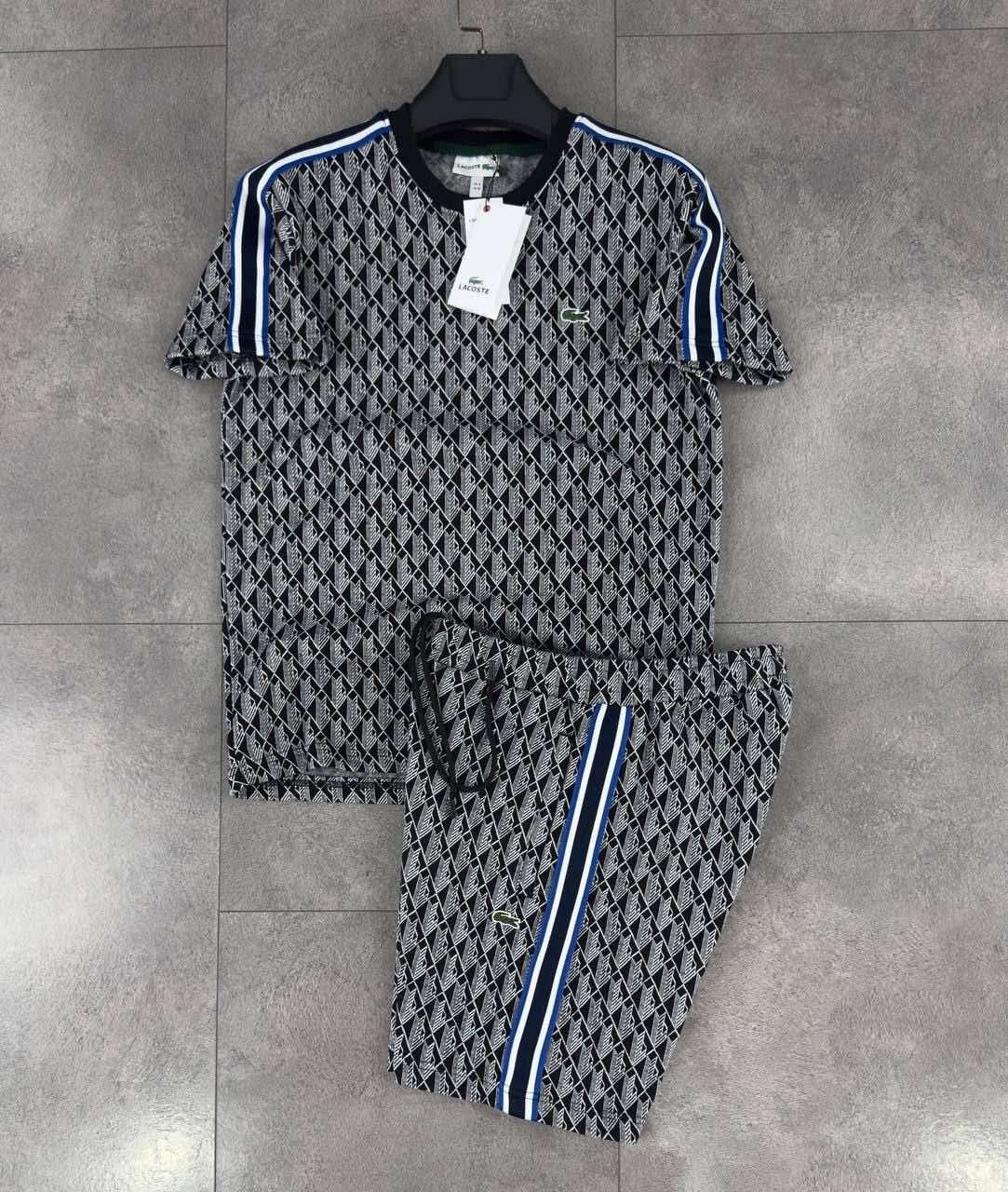 Мъжки екипи Lacoste 4 цвята,  2 модела/ с яка/без