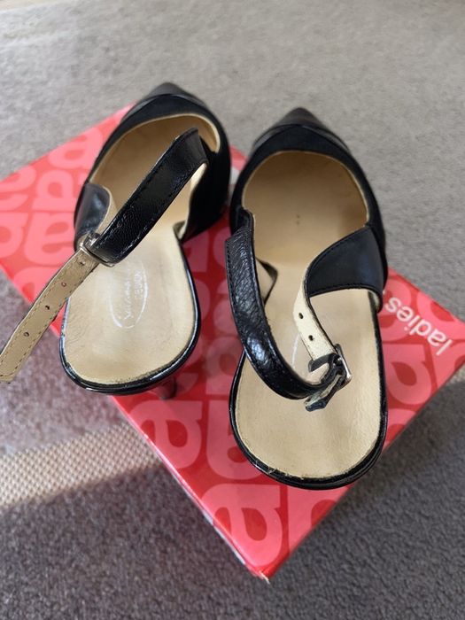 Pantofi piele, in stare foarte buna !