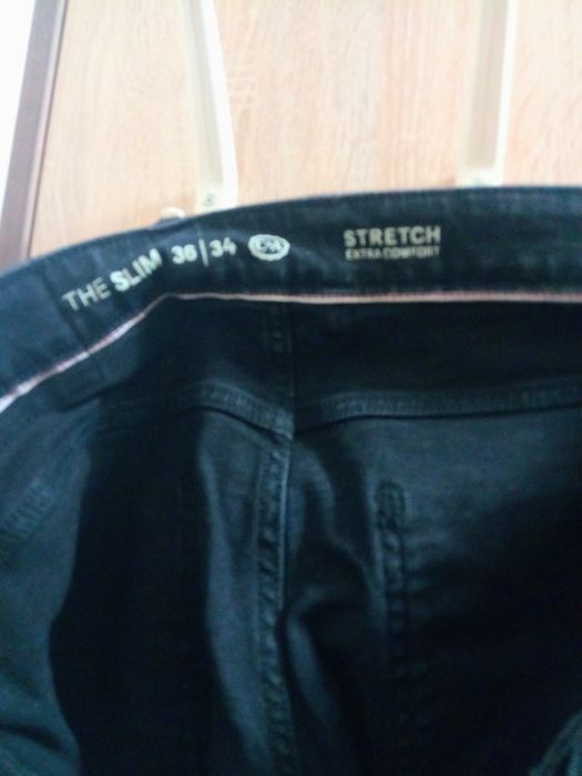 Черни дънки мъжки