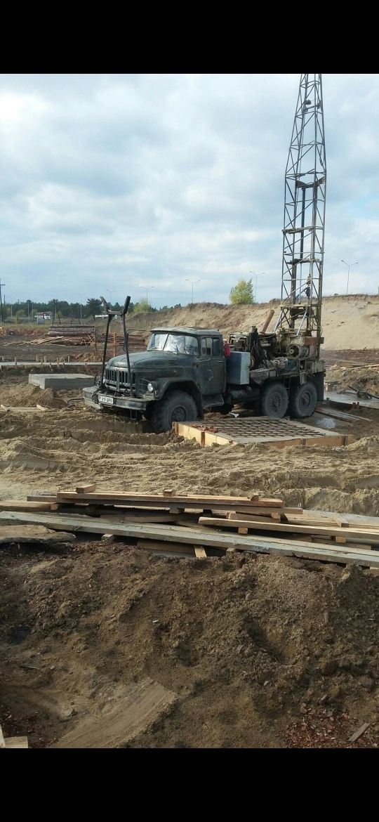 Бурение скважин на воду.