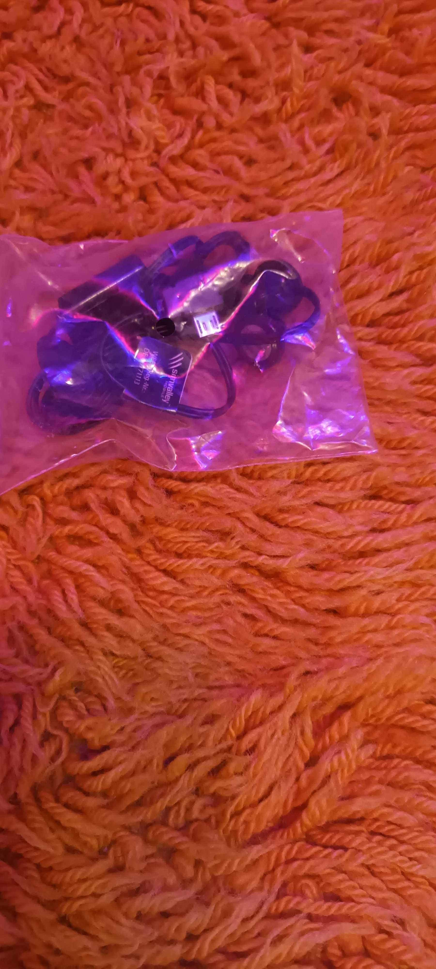 Продавам Micro USB стерео слушалки