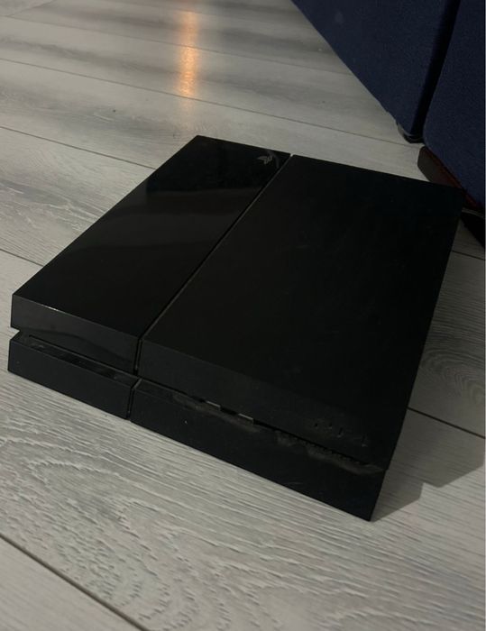 Пс 4 и 1 джостик