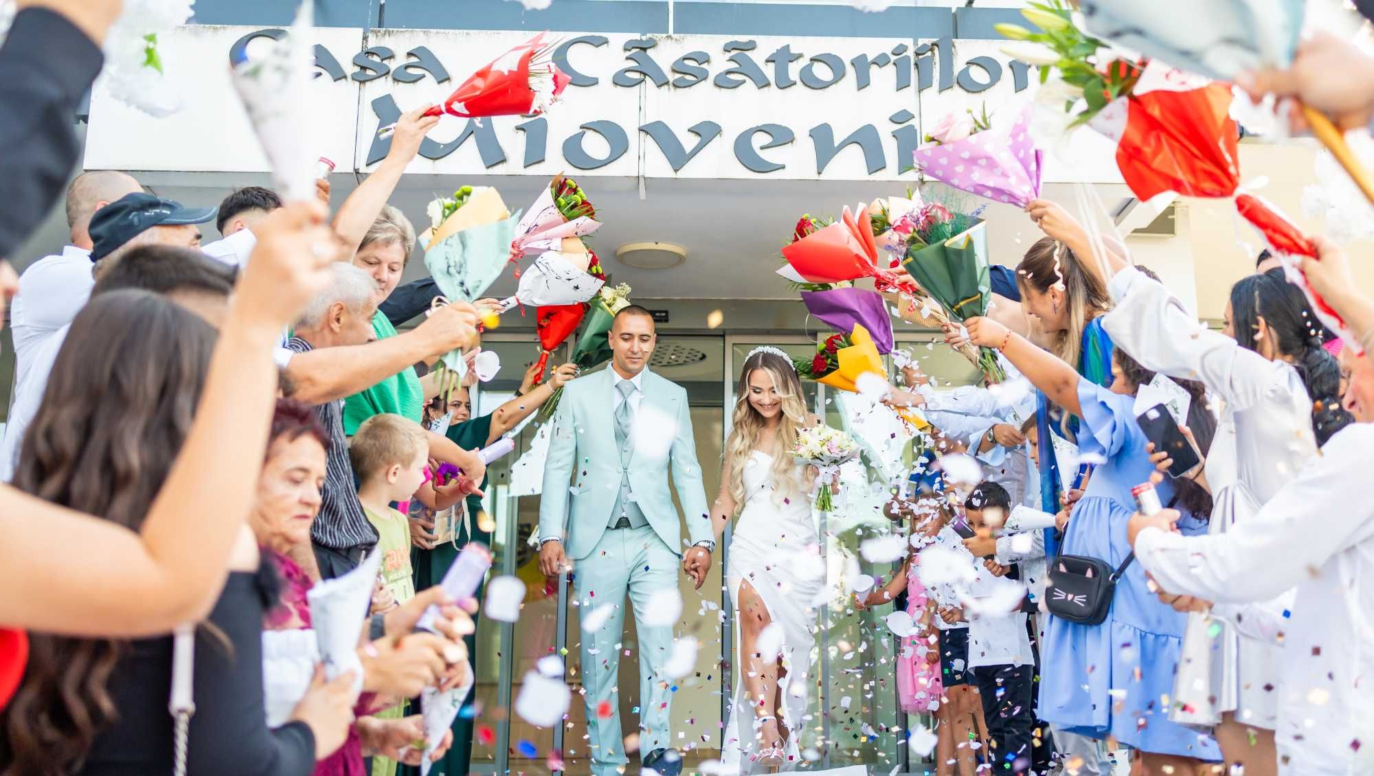 Fotograf Evenimente - Servicii Foto-Video Nunta Cununie Botez Majorat