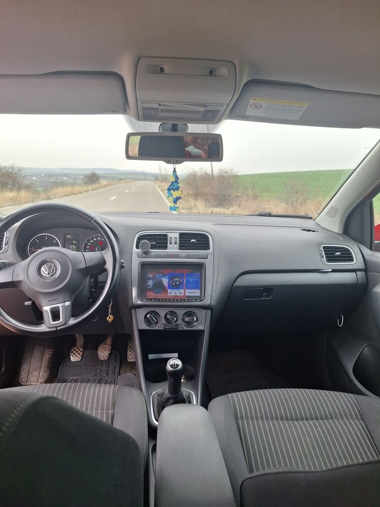Vând Volkswagen Polo sau schimb cu duba + - diferența