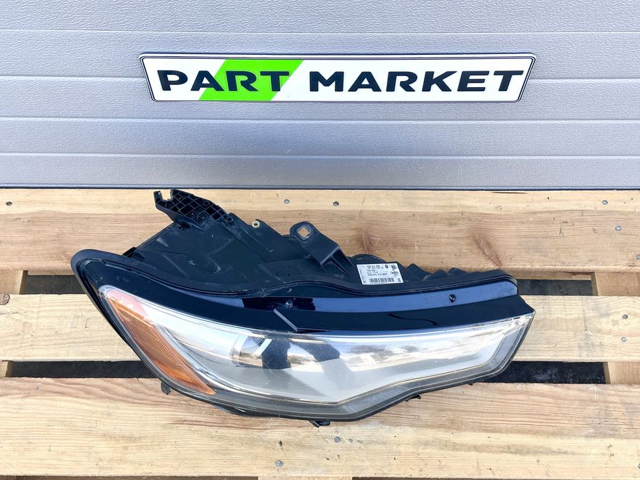 Десен фар AUDI A6 C7 4G 4G0941006B