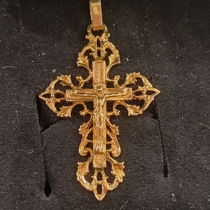 Кръст, ръчна изработка , 14 карата злато..