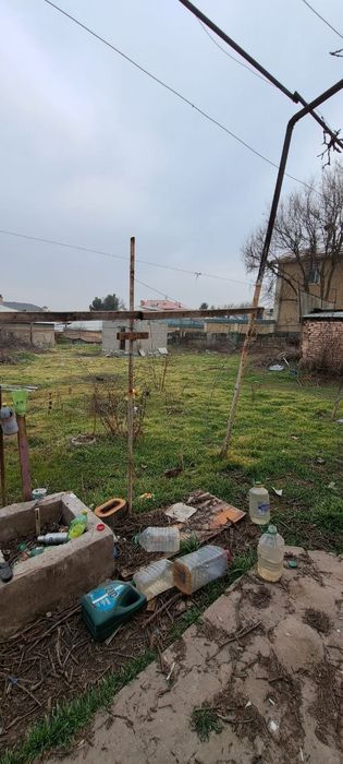 Продаю землю Мирзоулугбекский район центр Луначарского 17 соток.