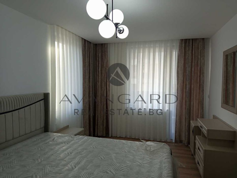 Продава се Тристаен апартамент в Пловдив, Остромила - 116 кв.м за 2199 €/кв.м - Снимка #6