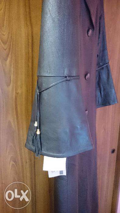 Haina dama de piele.