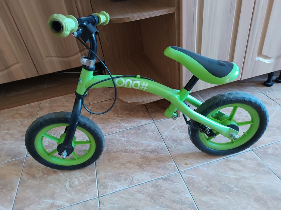 Продам беговел детский