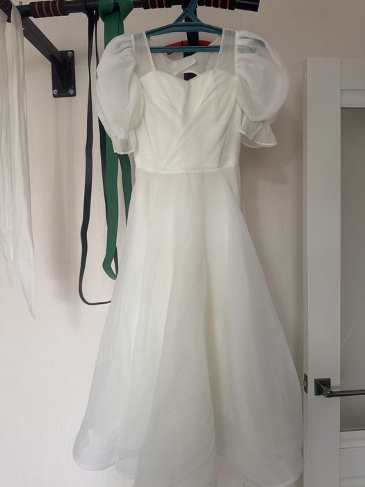 Белое платье для выпускного, мероприятие тд