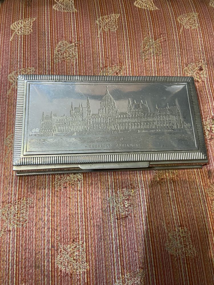 стара посребрена кутия за карти будапеща