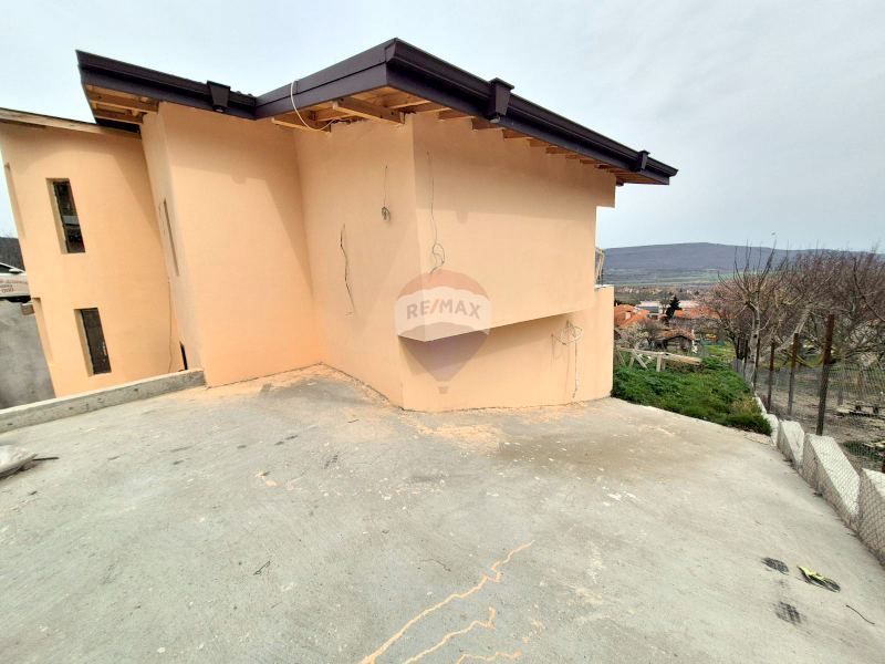 Къща в село Рогачево, обл. Добрич Т3883