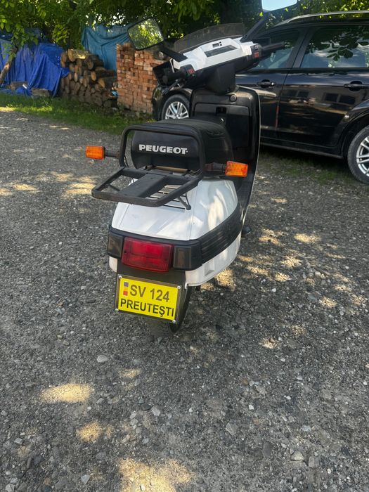 Scuter peugeot  de vanzare