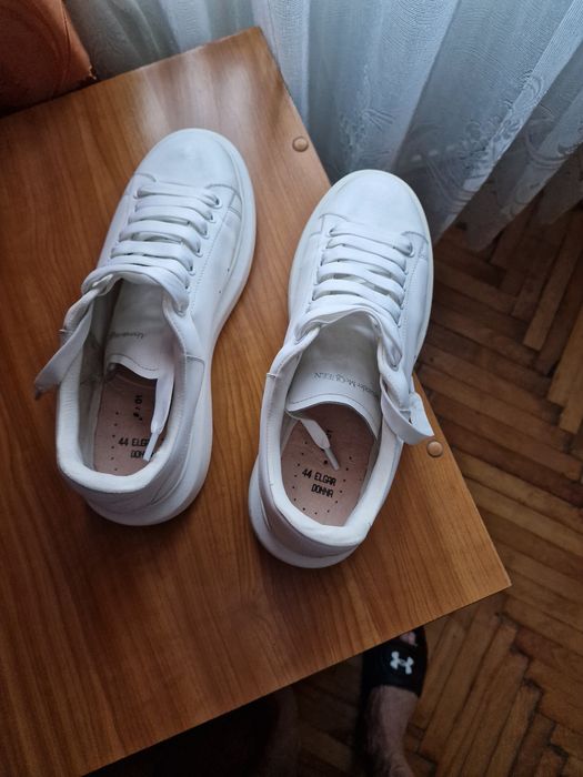 Adidasi Alexander McQueen.under armour