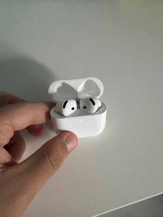 Casti Apple AirPods 4, Active Noise Cancellation