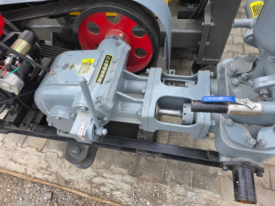 Masina foraj Utilaj Nou Profesional Diesel cu 200m prajina , 5.5 tone