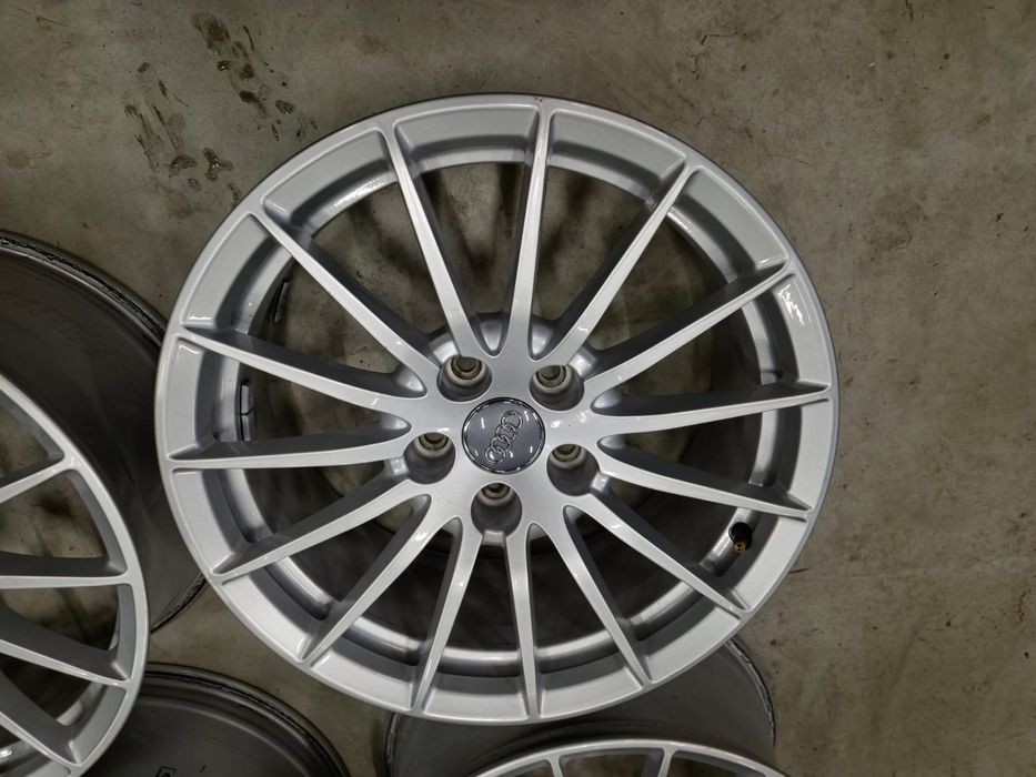 Jante Audi A5 A4 A6 R17 originale stare foarte buna/ Vw / Skoda / Seat