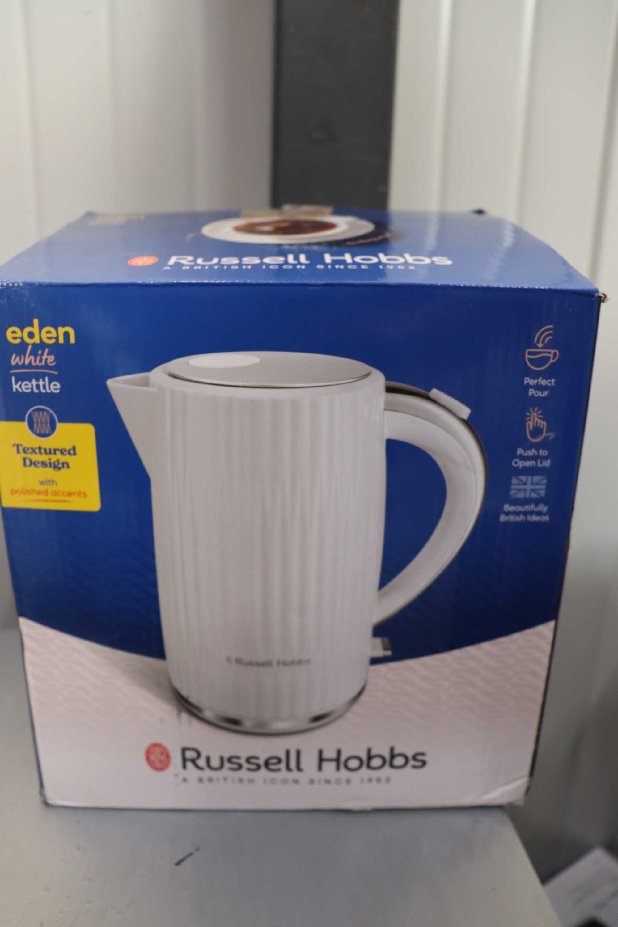 Кана Russell Hobbs Eden1.7L, осветен превключвател, Лек ДЕФЕКТ