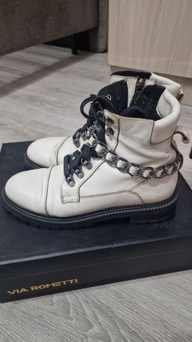 Продам кожаные ботинки