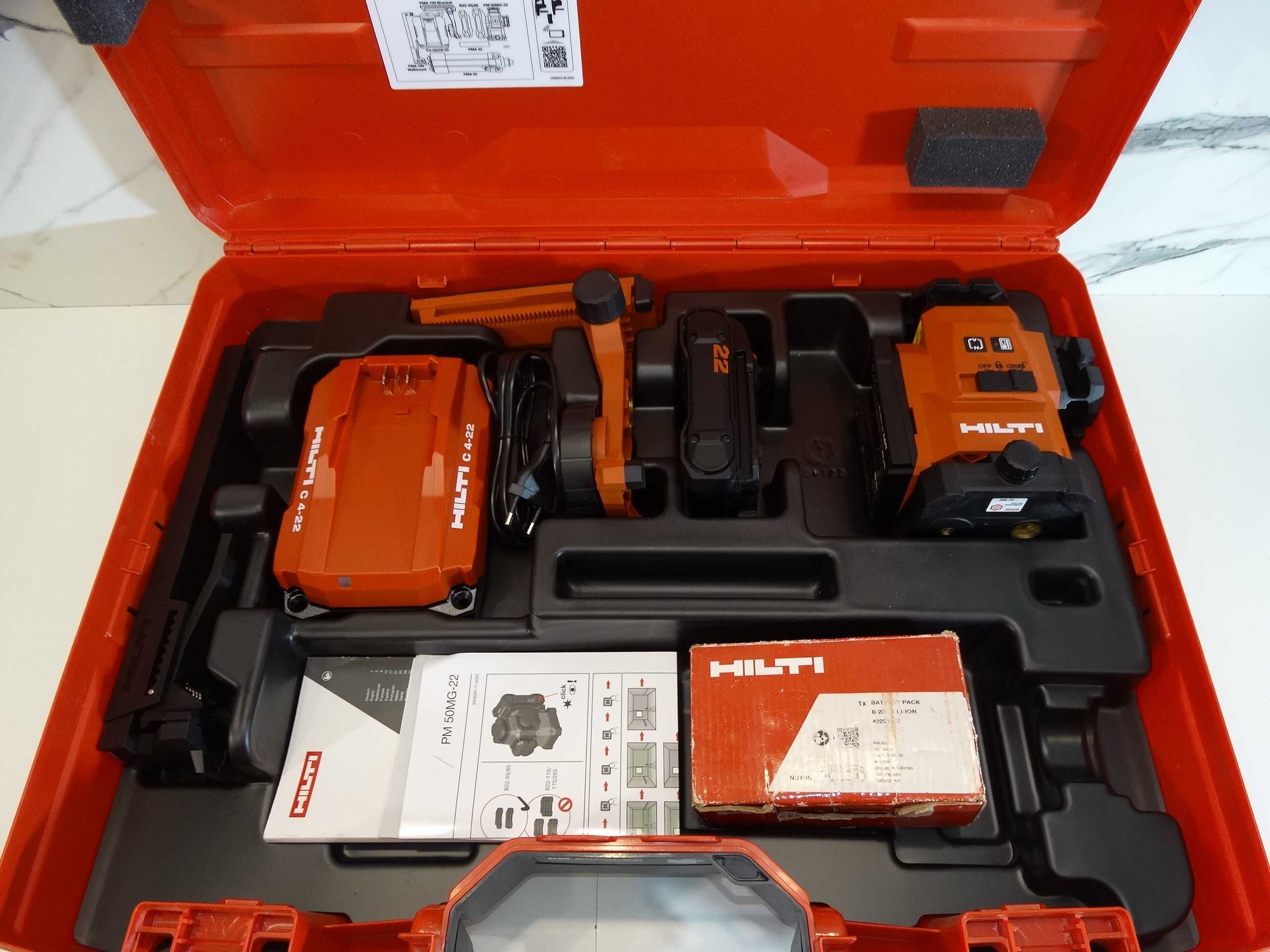 НОВО - Hilti PM 50 - 22 / Nuron - Мултилинеен лазерен нивелир