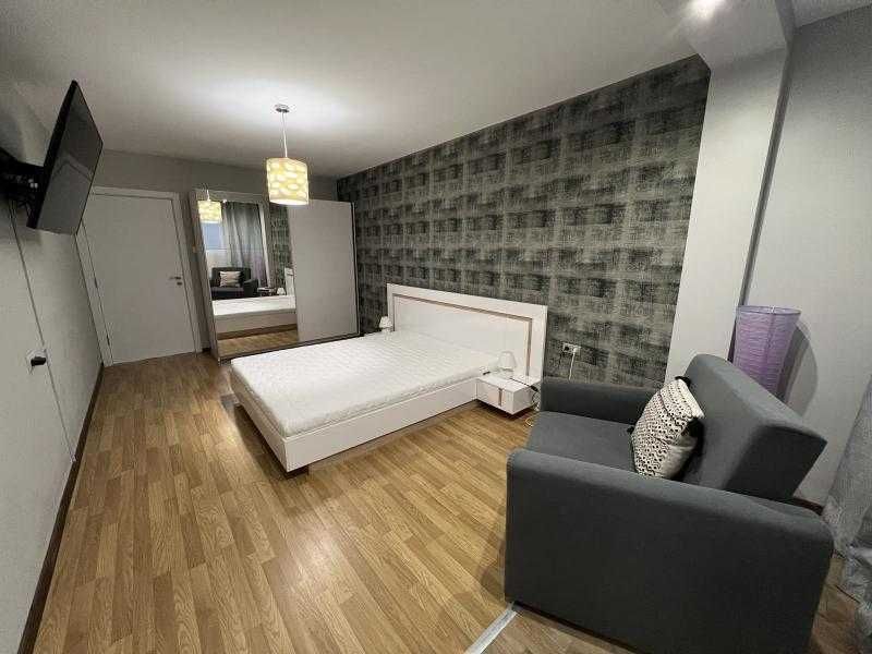 Просторен двустаен апартамент в Лазур!