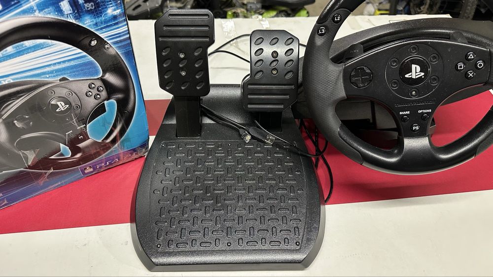 Волан Thrustmaster T80 с педали .