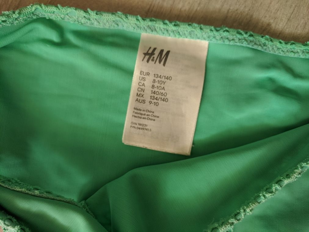 Costum de baie H&M, măr 9-10 ani, 134-140 cm