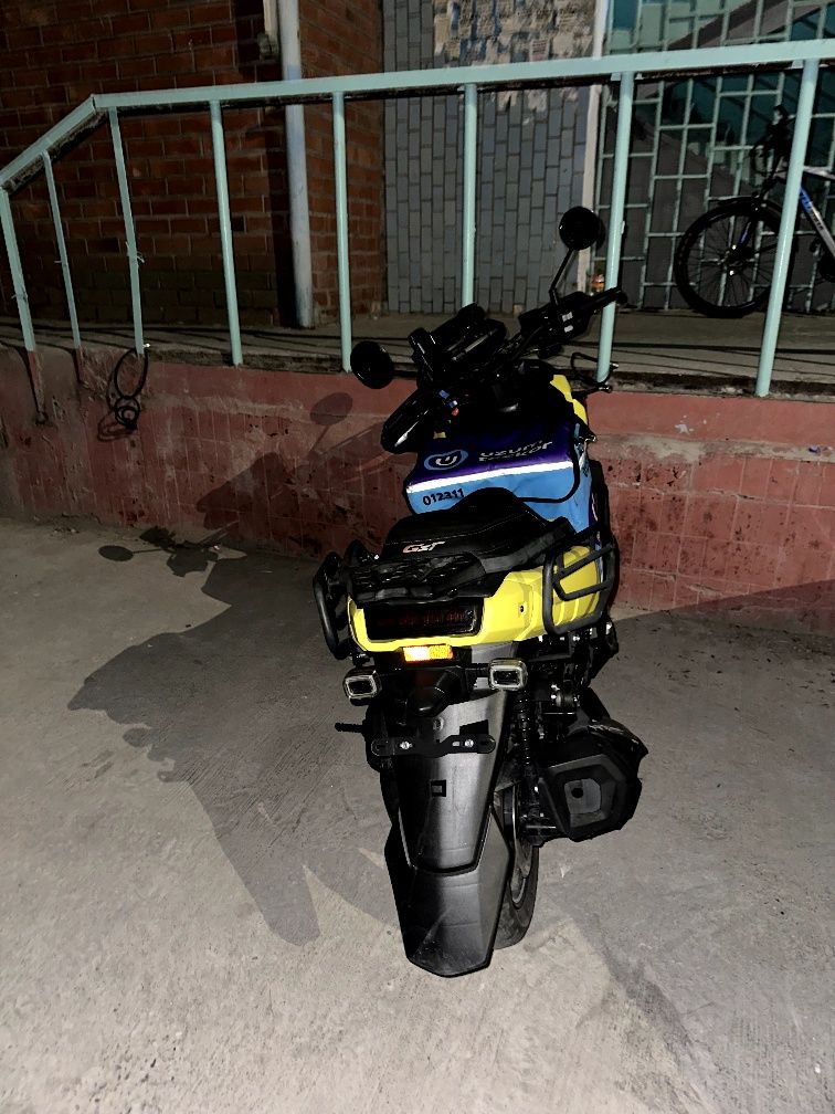Скутер Tank 150cc