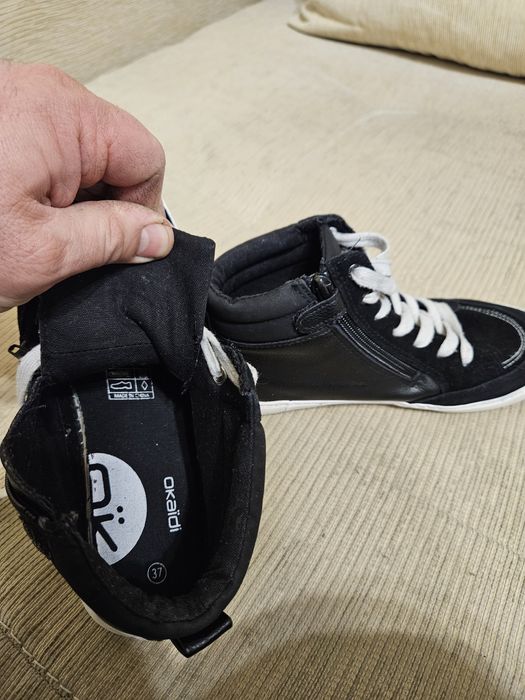 Детски обувки. Timberland - 37 номер. Okaidi - 37 номер.