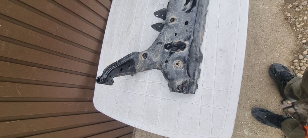 Cadru motor Ford Transit Courier