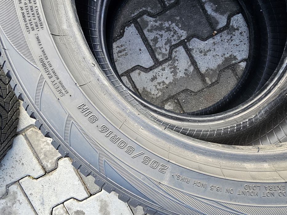 205 50 R 16 Falken iarna