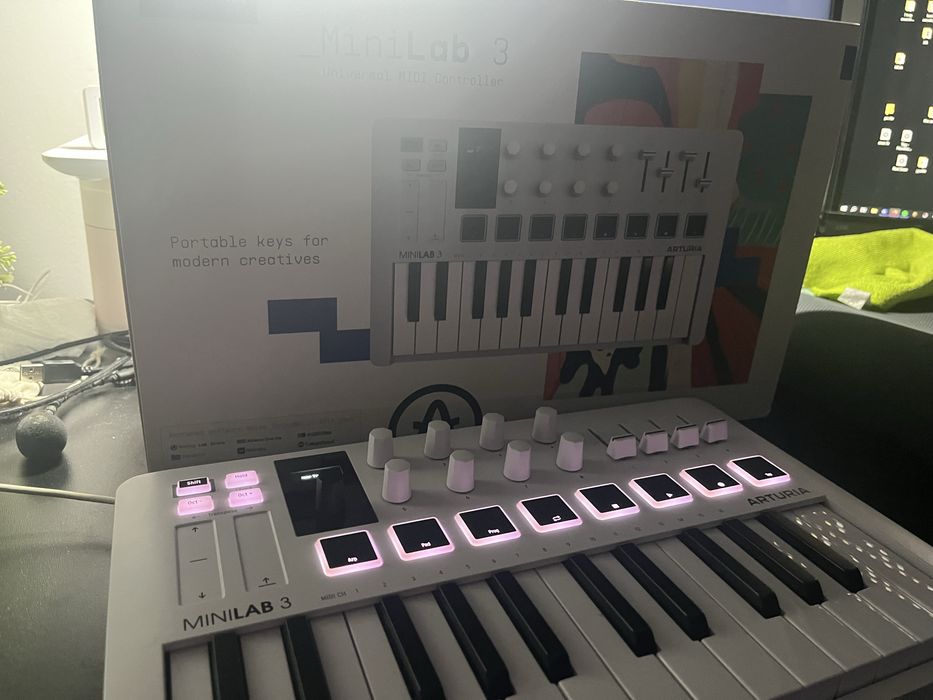 Arturia minilab 3