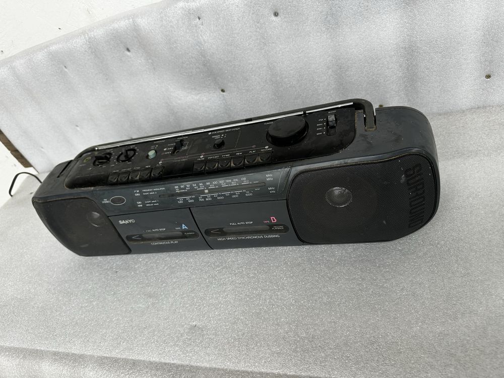 Двукасетен радиокасетофон Sanyo MW731 K