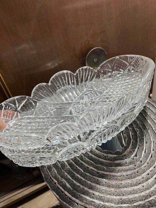 Продам хрусталь в хорошем состоянии